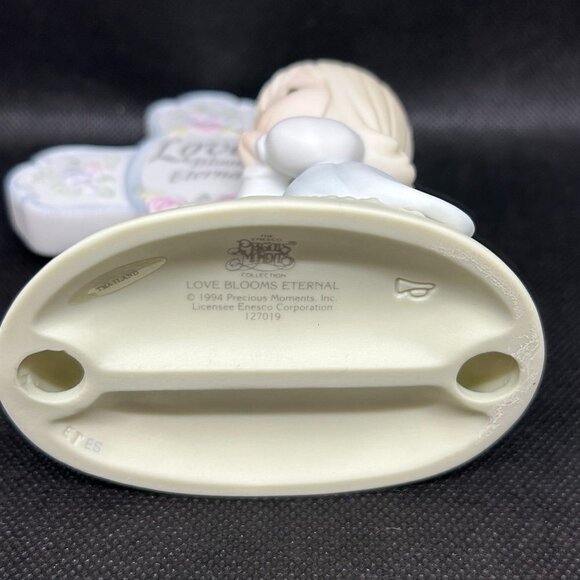 Precious Moments “Love Blooms Eternal" figurine - Picture 3 of 3